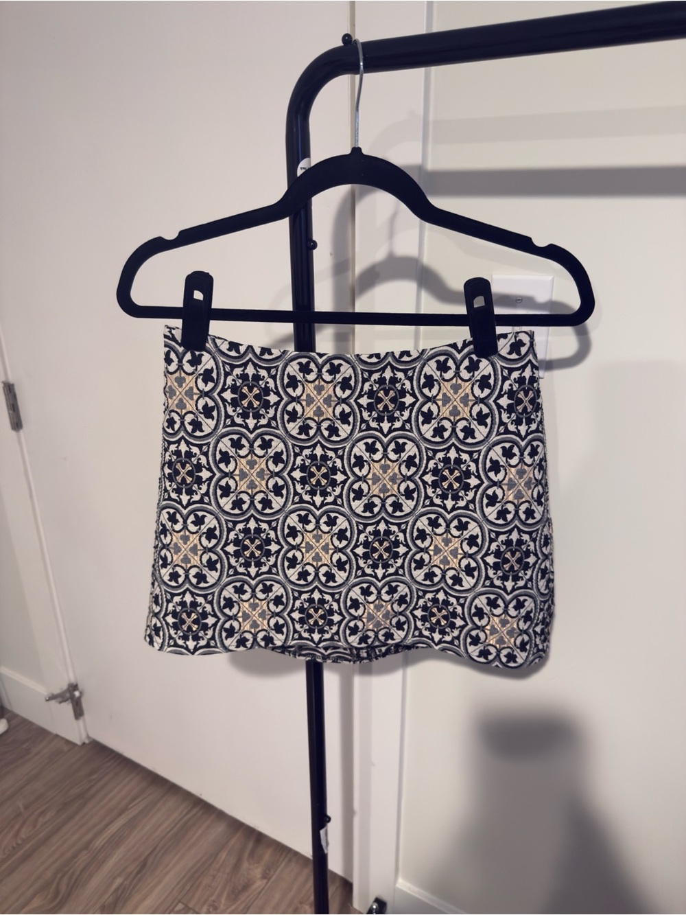 Printed Tile-Pattern Mini Skirt - Black & Cream